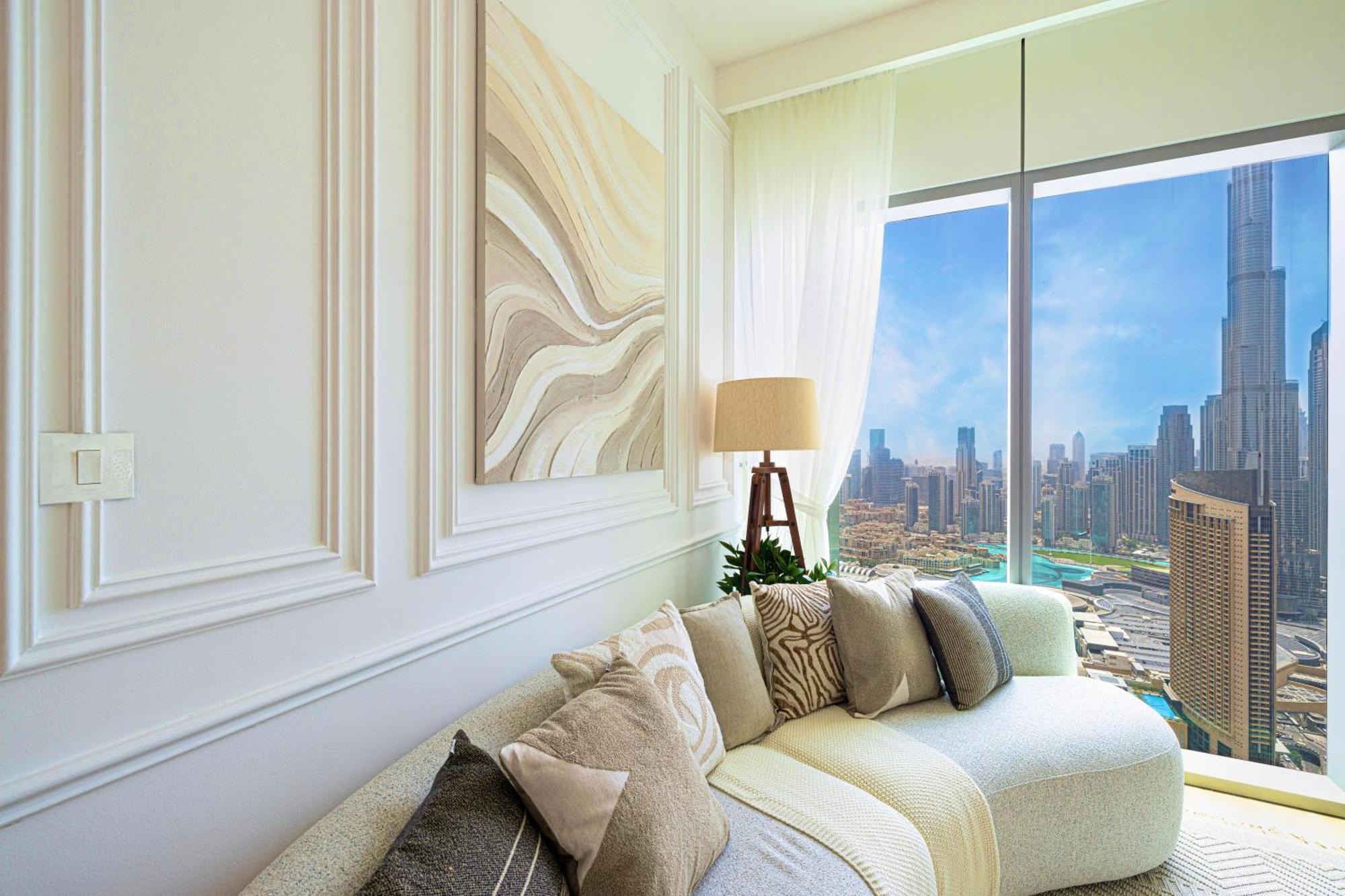 Full Burj Khalifa And Fountain View In Modern Furniture - Emaar Apartment